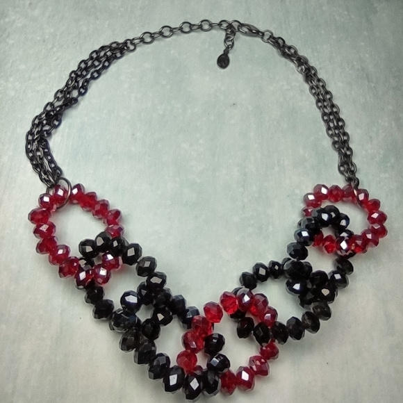 👍 5 for $20 JS Marked Red & Black Beaded Linked Ovals  Necklace - Picture 4 of 6